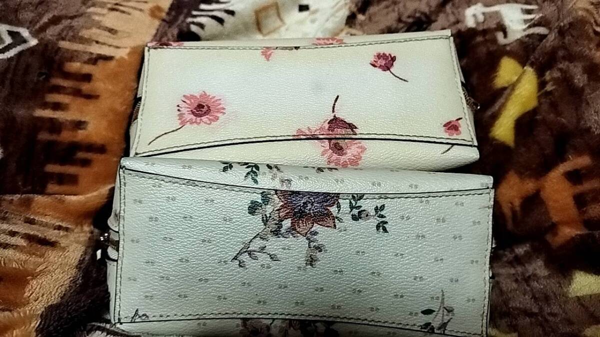 送料無料★　COACH　コーチ　ポーチ　2個セットで　花柄　化粧ポーチ_画像8