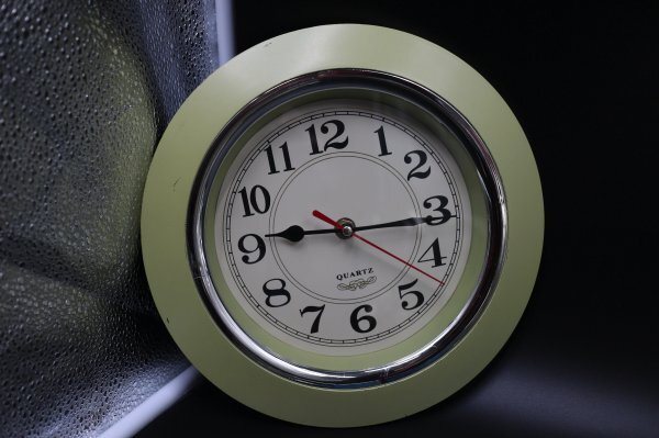 メーカー不明 クオーツ時計   壁掛け時計  スイープ式 動作確認済の画像1