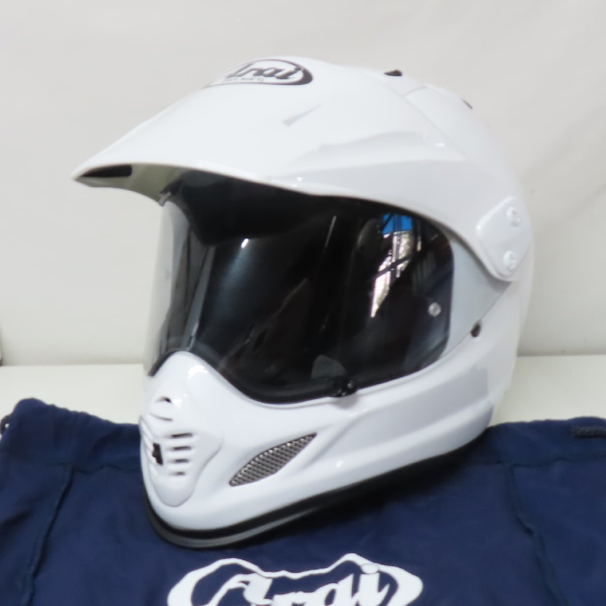 【美品】Arai アライ TourCross3 ツアークロス3 オフロード フルフェイスヘルメット Lサイズ ホワイト バイク 二輪 オートバイ モトクロスの画像1
