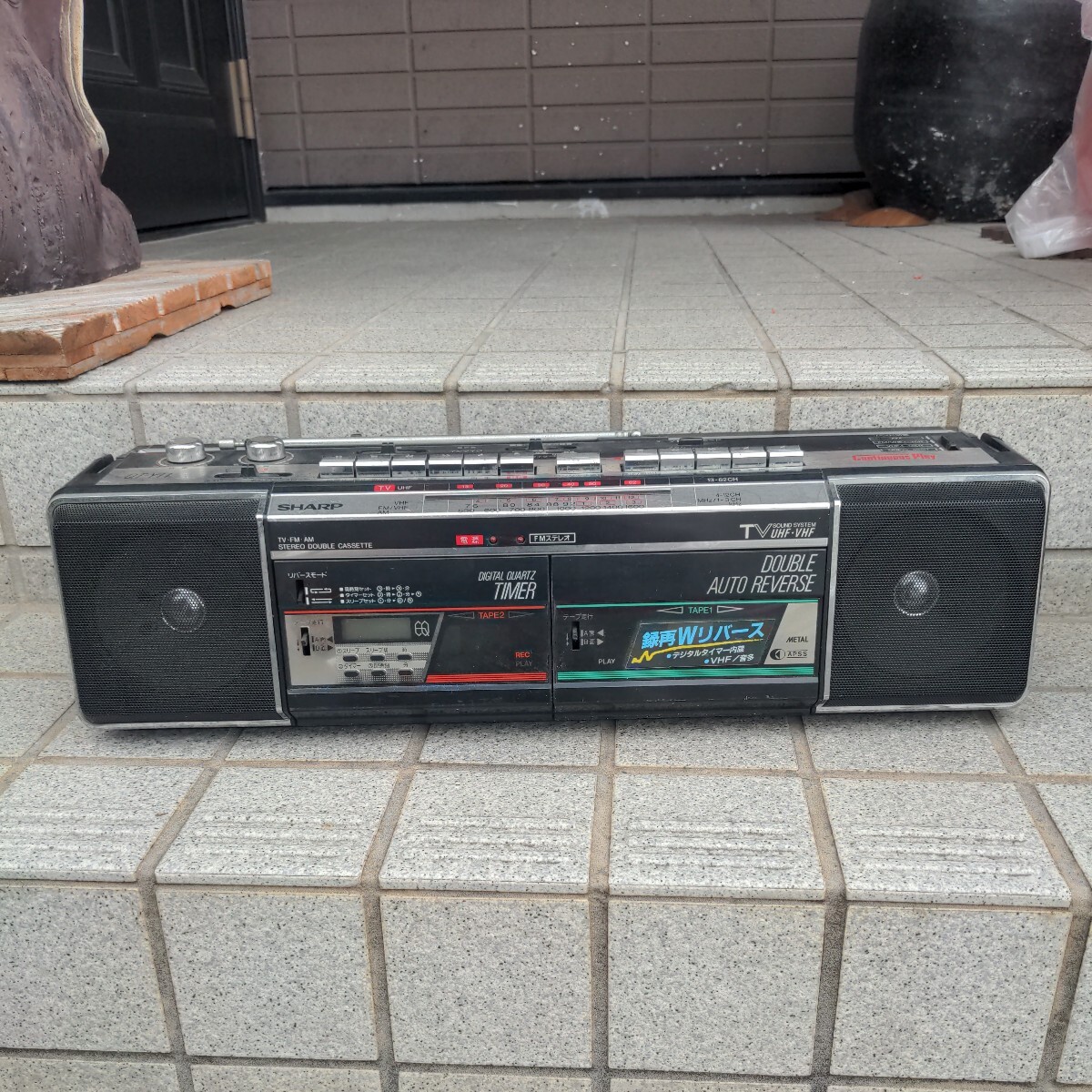 SHARP シャープ QT-Y11 TV・FM・AM STEREO DOUBLE CASSETTE テレビ音声(1～62ch）・FM/AMステレオダブルカセット ジャンクの画像1