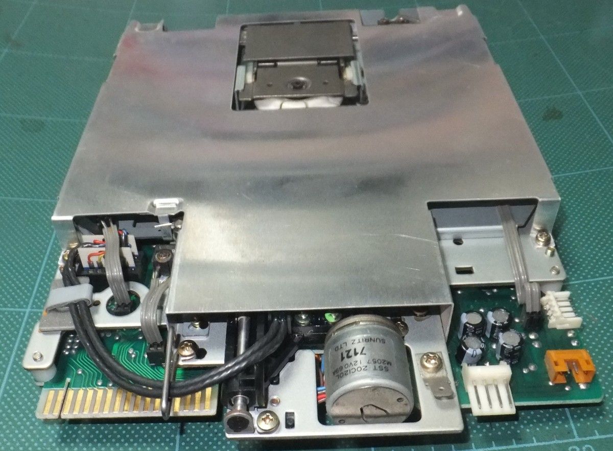X68000初代用 リペア済 フロッピーディスクドライブ K-61432-71 X68000初代用 リペア済 フロッピーディスクドライブ K-61432-71