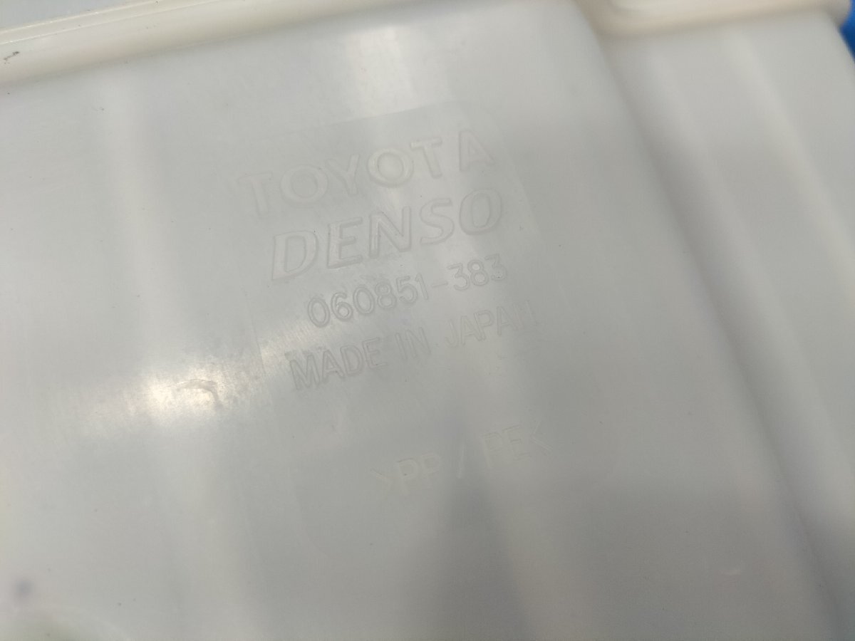 ★AVV50　トヨタ　カムリ　HV Gパッケージ　平成24年　純正　ウォッシャータンク　060851-383　モーター　85330-21010★_画像2