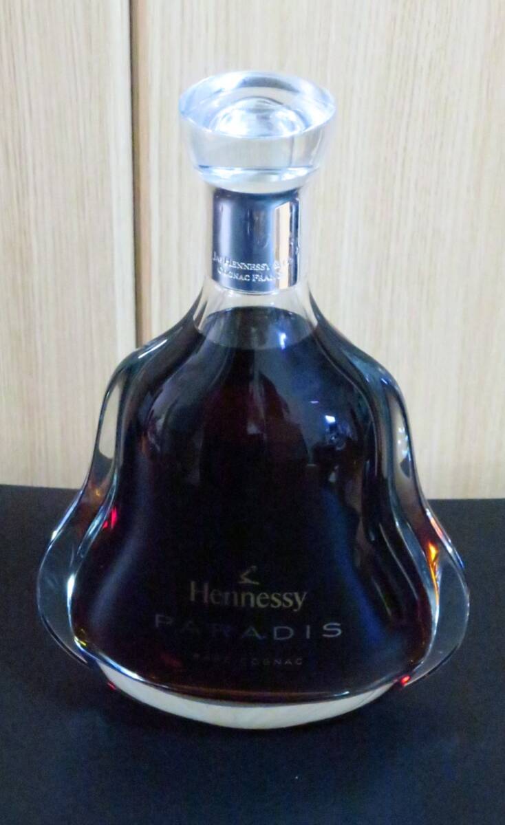 «Неокрытый» Hennessy Paradis Hennessy Palady Congan использовал сакэ