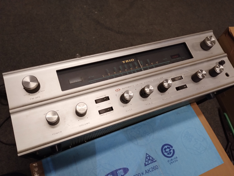 120 TRIO AUTOMATIC AM-FM STEREO RECIEVER 500の画像3