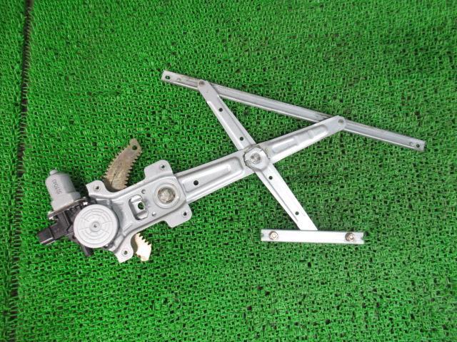 Ｒ２ DBA-RC1 右フロントドア パワーウィンドモーター レギュレータモーター 61188KG020 61041KG030 /41183_画像1