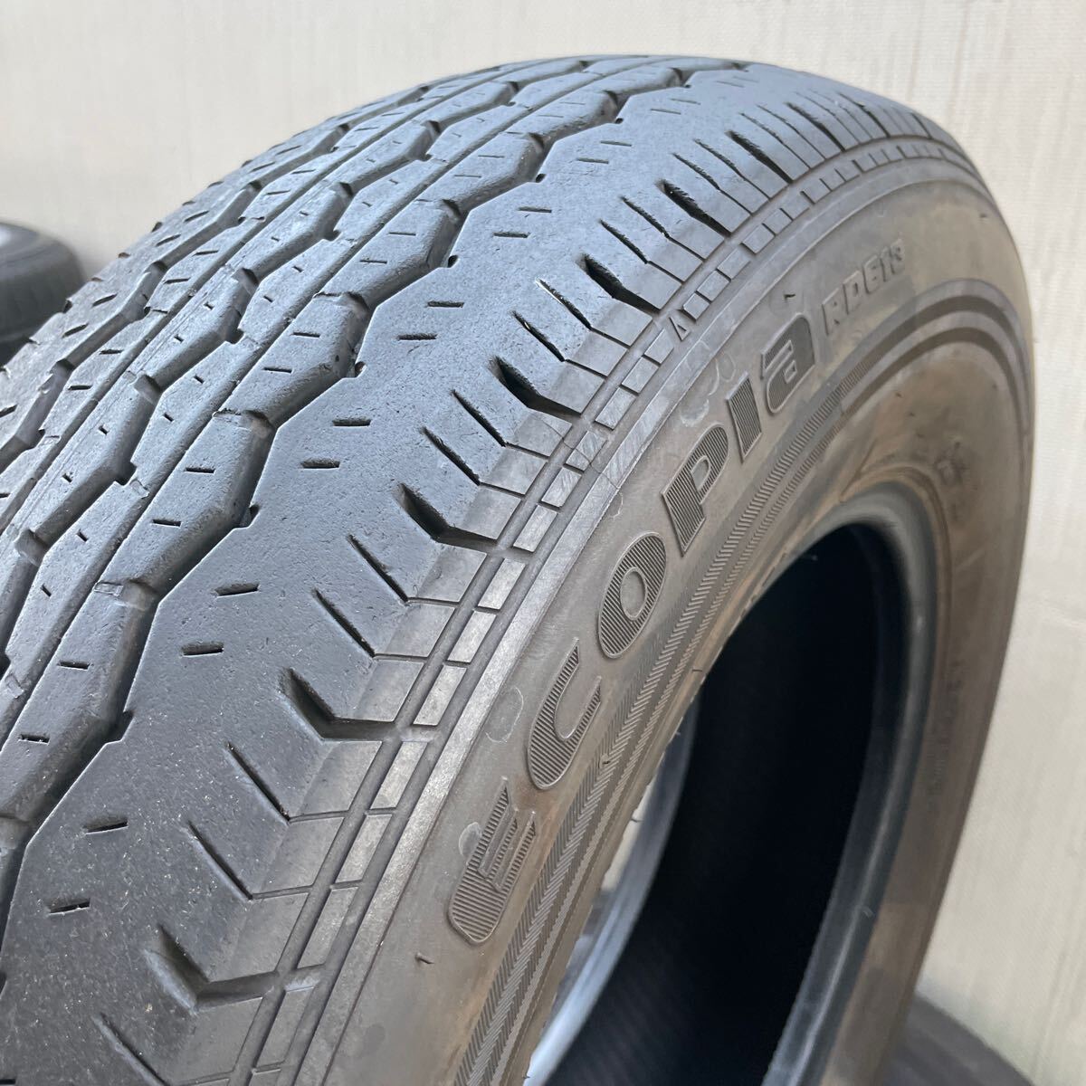 バリ山☆2022年式☆ブリヂストン ECOPIAエコピア RD613☆195/80R15 107/105L☆2本SET☆国産MADE in ジャパン☆バンタイヤ.貨物.ハイエースの画像6