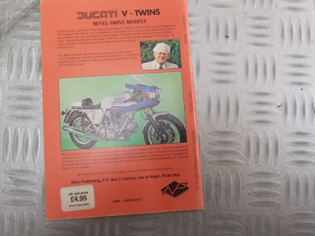 ★★　DUCATI V-TWINS　洋書　ベベル　1971-1986　　絶版　希少_画像2