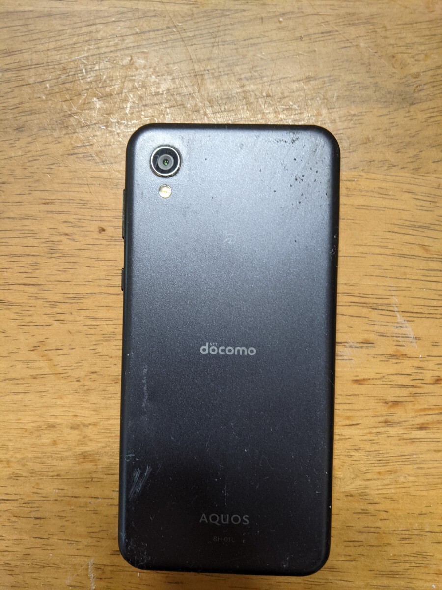 IY1010 docomo SIMフリー AQUOS sens2 SH-01L SHARP 4Gスマホ 簡易確認＆簡易清掃＆初期化OK 判定○ WebにてSIMロック解除受付手続済_画像5