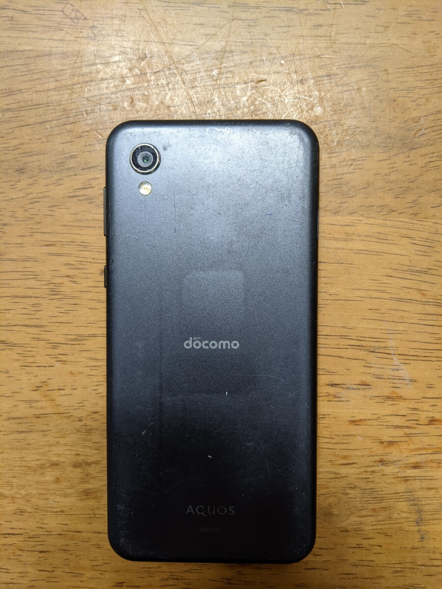 IY1176 docomo SIMフリー AQUOS sens2 SH-01L SHARP 4Gスマホ 簡易確認＆簡易清掃＆初期化OK 判定○ WebにてSIMロック解除受付手続済_画像5