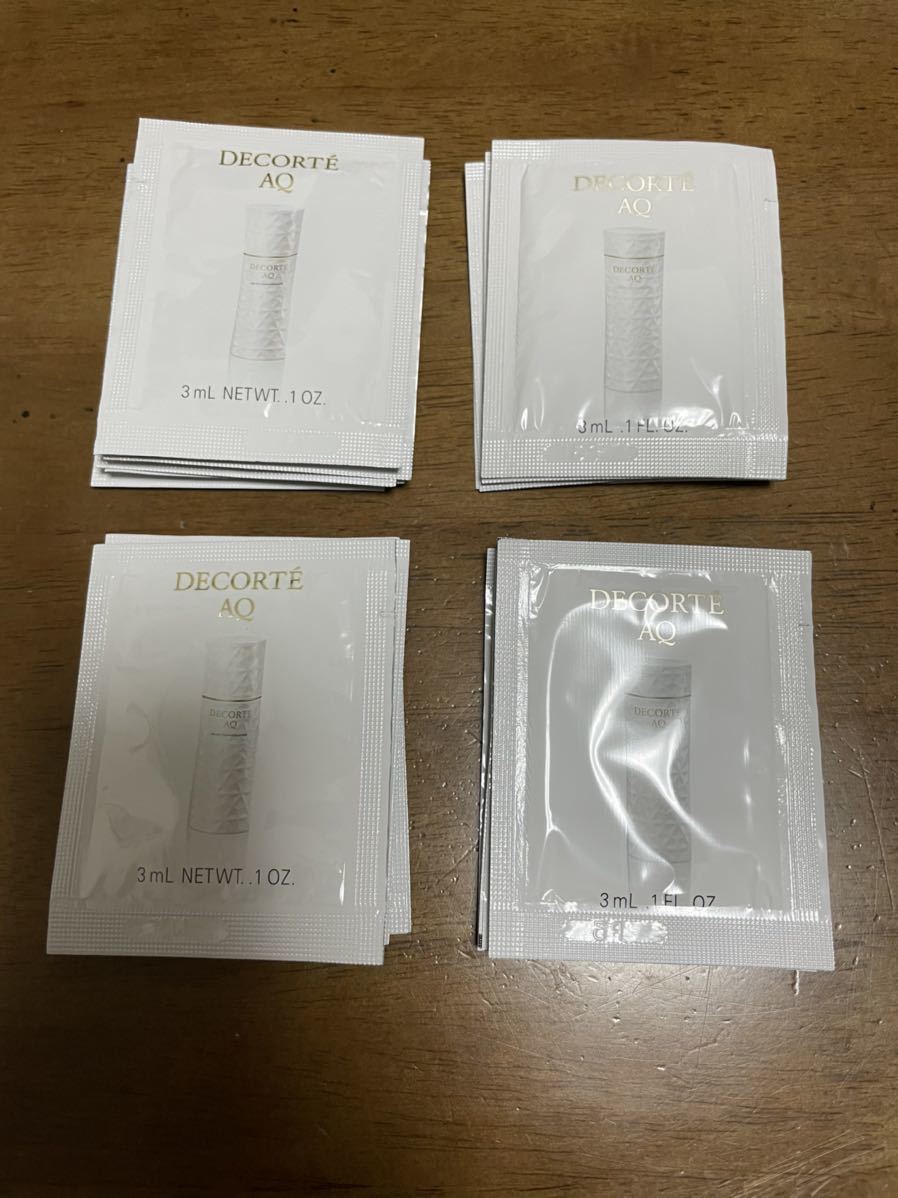 コスメデコルテ ＡQ アブソリュートエマルジョンマイクロラディアンスI 3ml×10包＆ローションハイドロインフューズI 3ml×10包_画像1