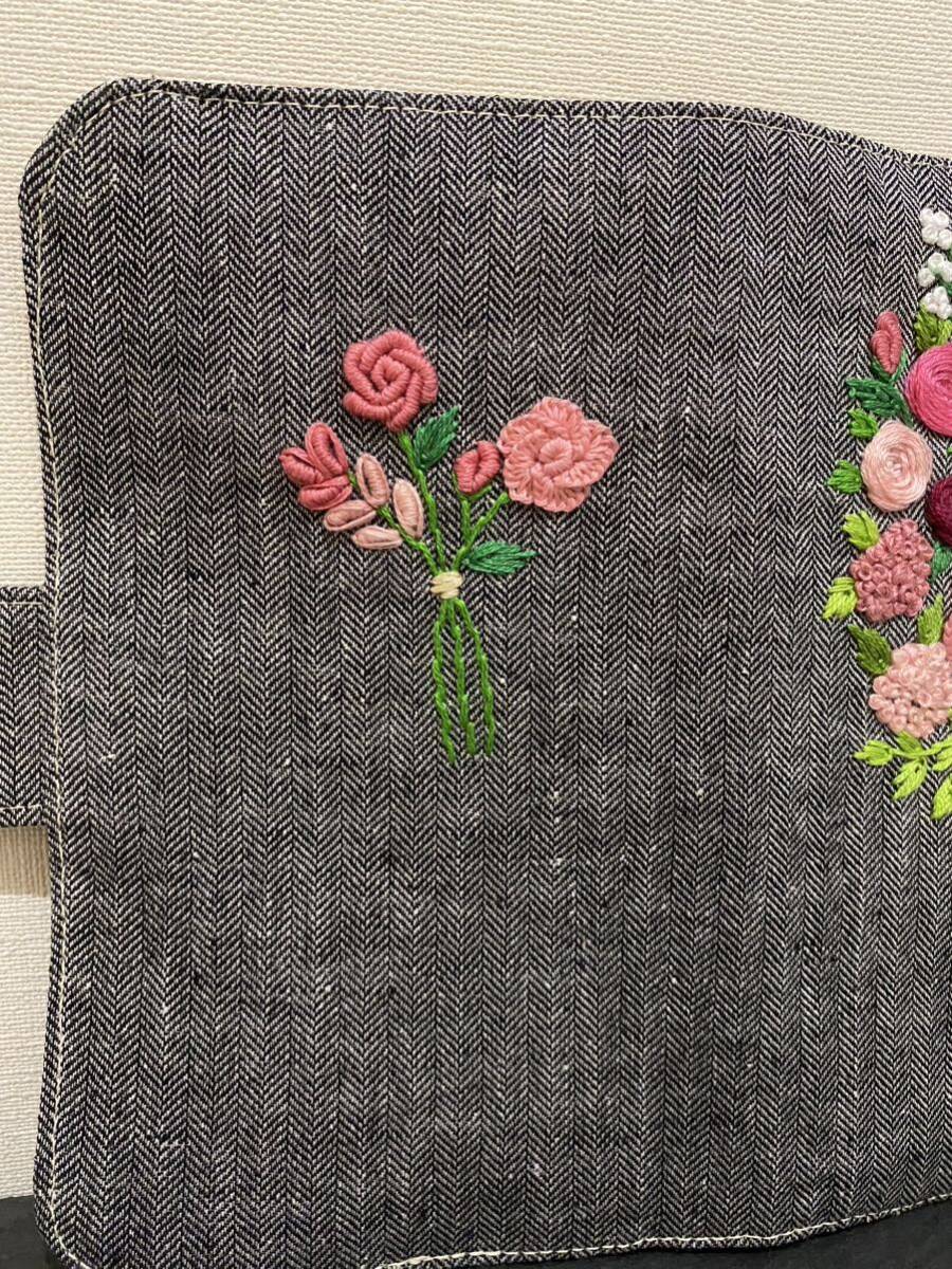 * hand made * multi case No 2. medicine notebook inserting passbook inserting .. notebook inserting present hand embroidery flower bouquet linen