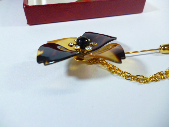 фbook@ tortoise shell brooch ф pin brooch tortoise shell 