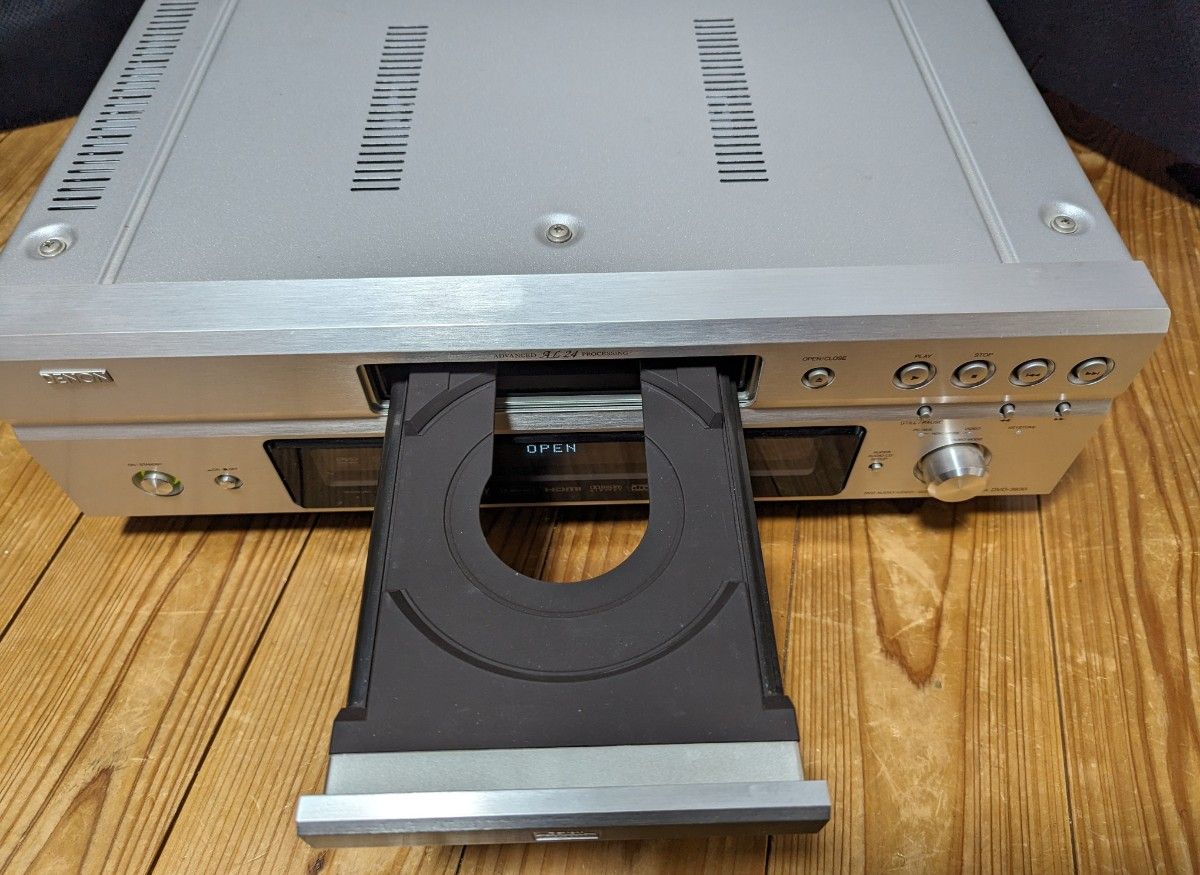 美品 デノン「DENON DVD-3930」SACD/CD/DVDユニバーサル 美品 デノン「DENON DVD-3930」SACD/CD/DVDユニバーサル