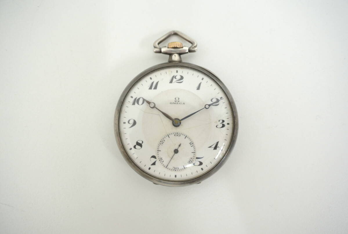 アンティーク祭 時計祭 オメガ 懐中時計 手巻き 銀無垢 0.900刻印 アラビア数字 白文字盤 スモセコ OMEGA 現状稼働品の画像1