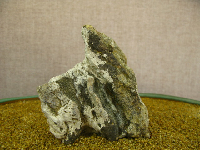 湯の岳（虎石） 山形石 うぶ石 水石 盆石の画像1
