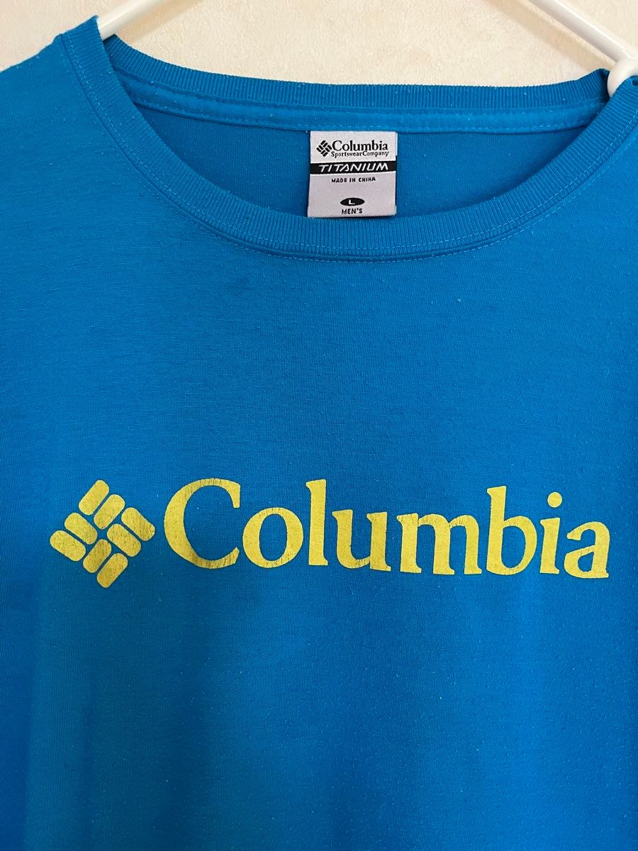 コロンビア登山、普段用チタニウムTシャツ
