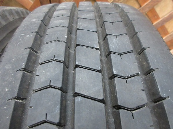 【C675】215/70R17.5 123/121J ブリヂストン R170 2本セット!!_画像3