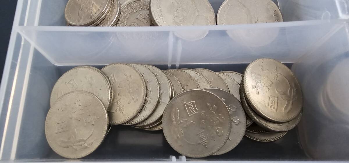 ◆◇外国コイン 古銭 紙幣 1.5kg以上 未選別 まとめ売り◇◆の画像8