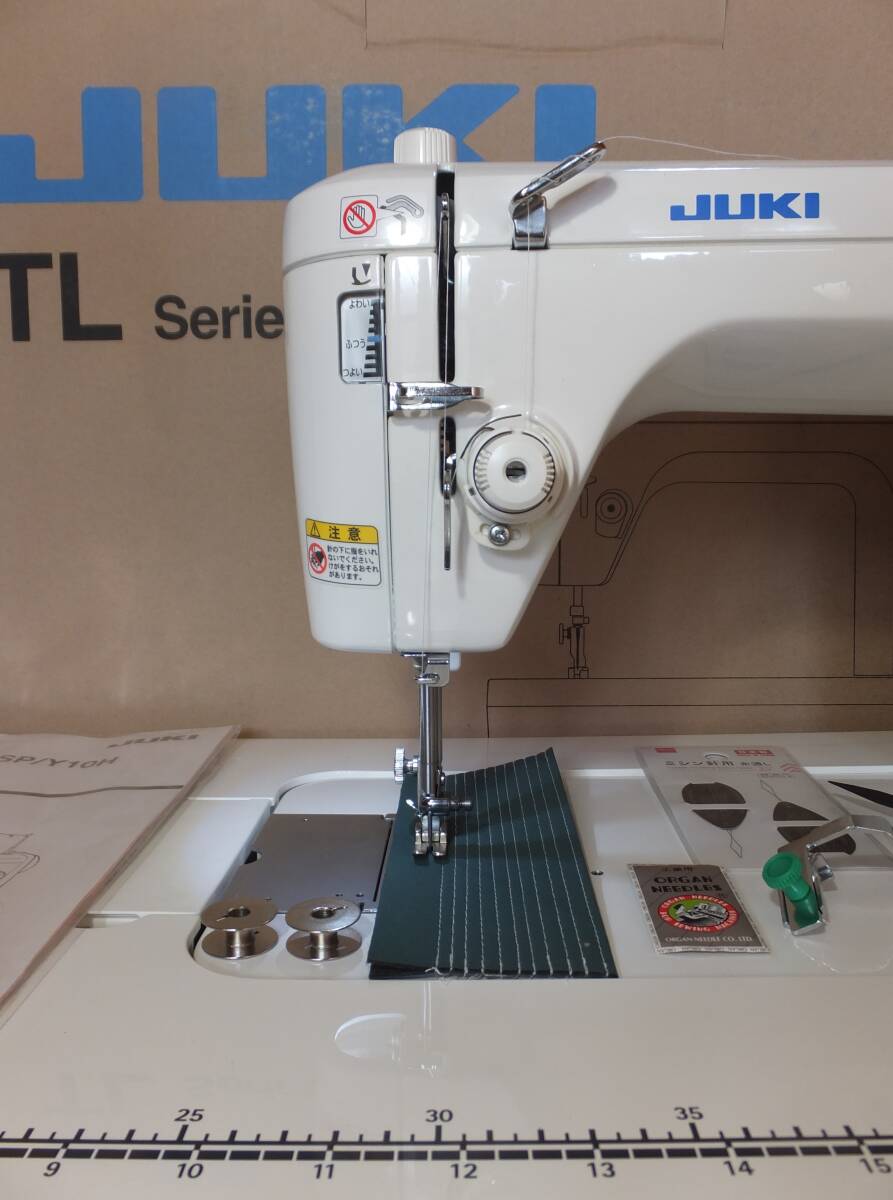 JUKI職業用本縫いミシン　SPUR Y-10SP 現行機種・実動少ない完動中古品です_押さえ圧糸調子正常です