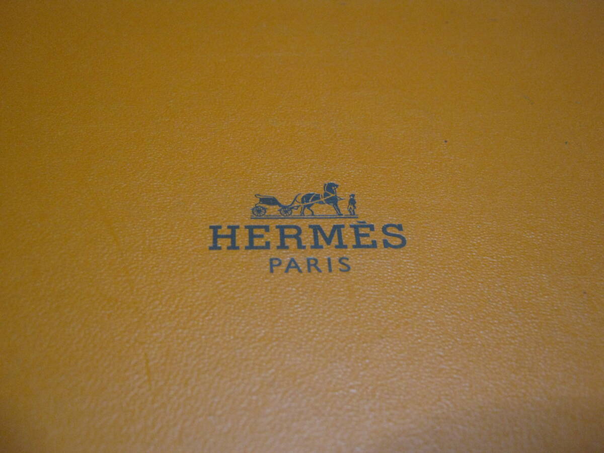 ☆HERMES　サイズ３５　2/1スエード黒×カーキベージュ×ブルー　フラットシューズ中古美品☆_画像1