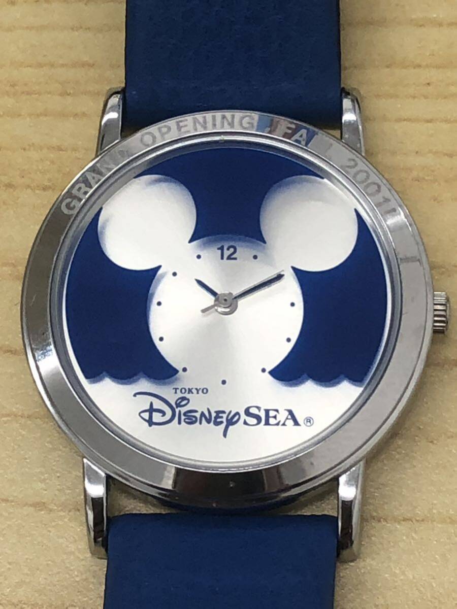 Disney SEA グランドオープン記念 腕時計 クォーツ 稼動品 オリジナル缶ケース 未使用品_画像1
