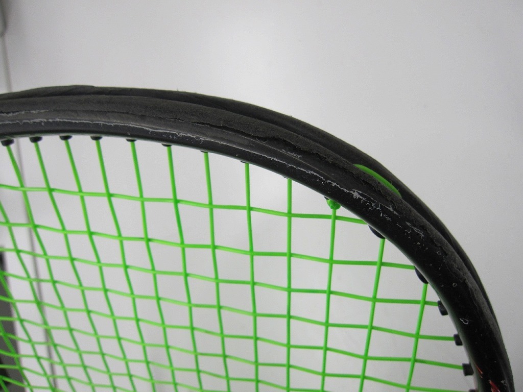 ヨネックス YONEX 【並品】 硬式テニスラケット 赤/黒/緑 VCORE DualG　97_画像10