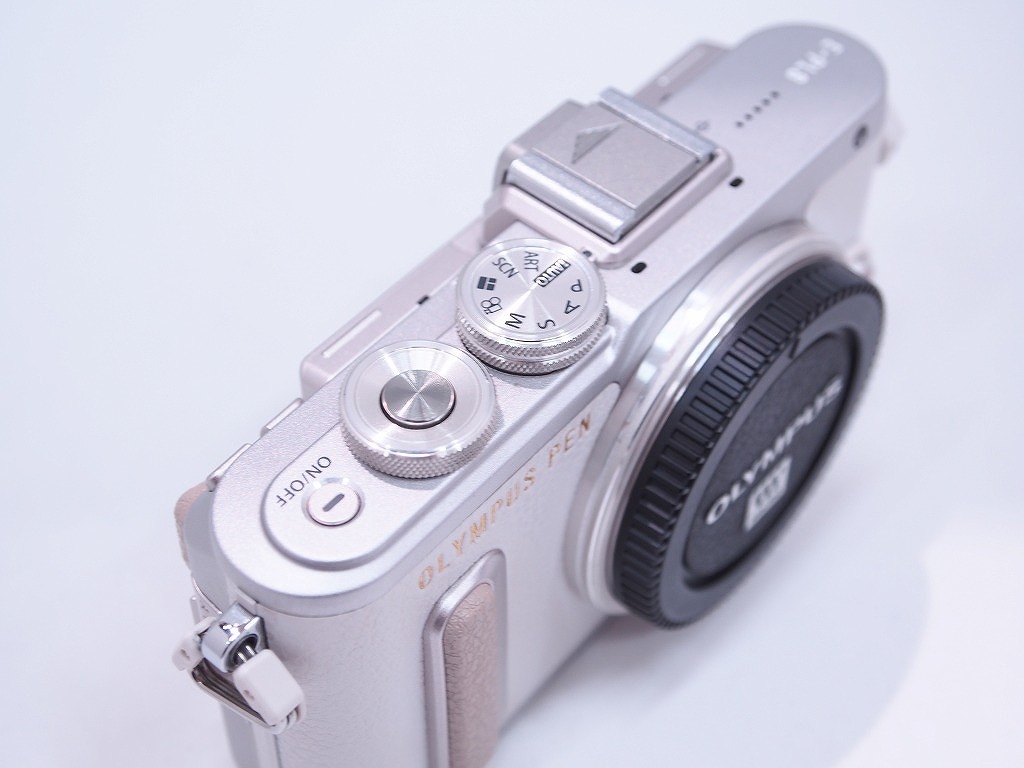 期間限定セール OLYMPUS ミラーレスカメラWレンズキット E-PL8の画像5