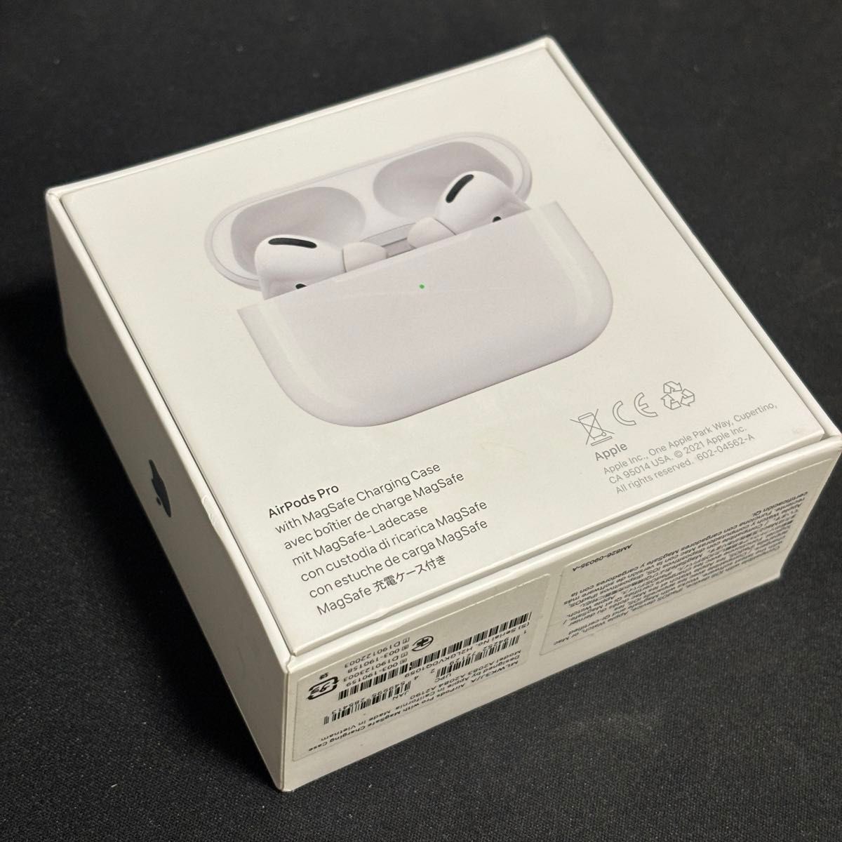 完動品 Apple AirPods Pro (1世代) with MagSafe Charging Case MLWK3J/A