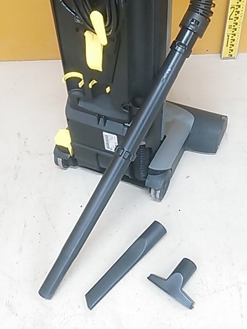 KARCHER ケルヒャー 業務用 アップライト型 バキュームクリーナー CV38/1 フィルターバッグ2枚付き 動作良好 ※店引取歓迎 M0057