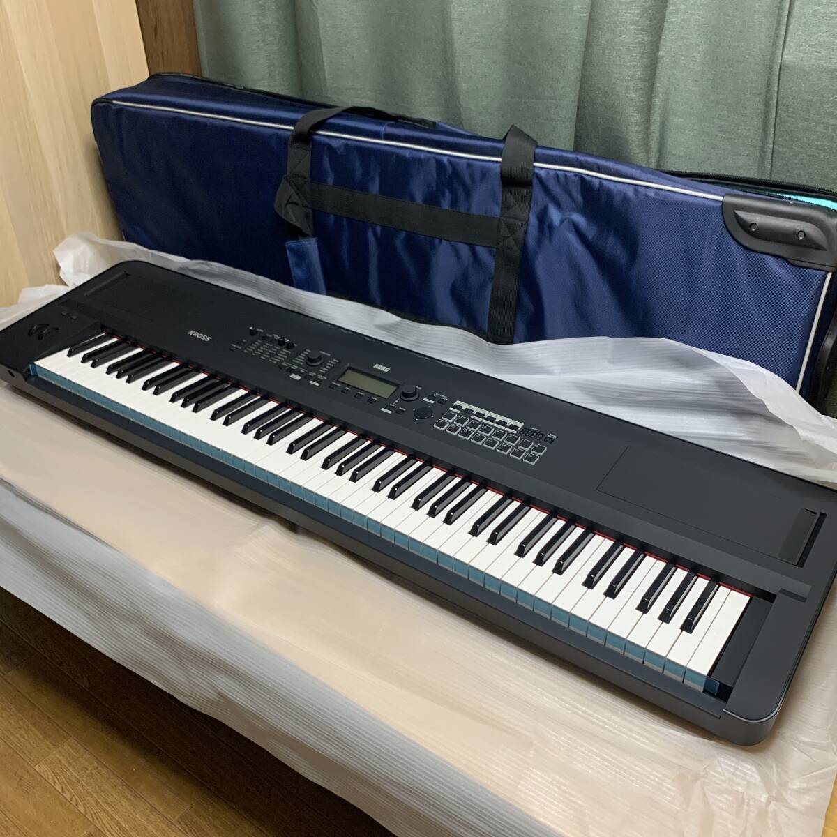 ☆【GW記念 １円スタート】新品未使用・超人気のキーボード【KORG KROSS 2 88key MB】新品ケース付き 保証2025年3月2日まで有 送料無料！の画像1