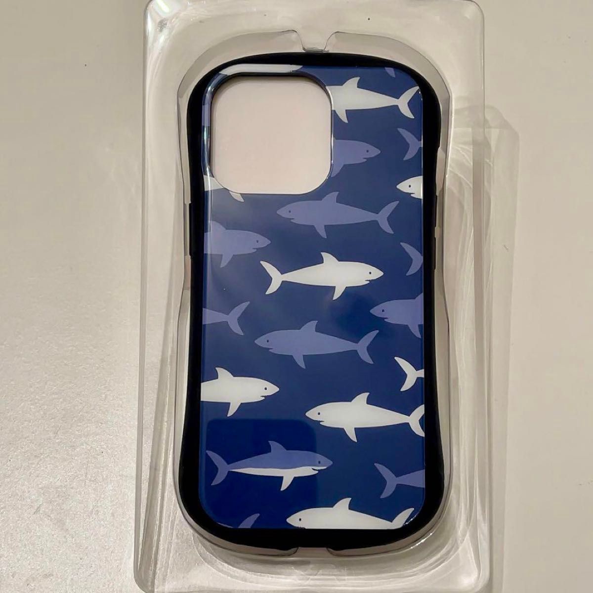 iPhone13 Proケース 13 サメ i select 強化ガラスケース