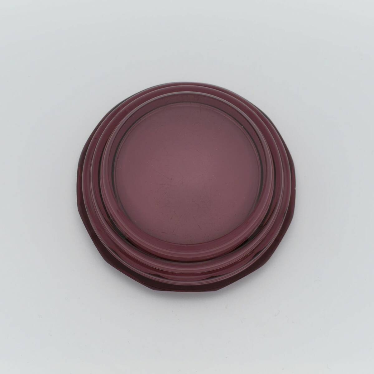 フランス パリ モンマルトル 12角形紫カットガラス 化粧パフ入れ Dodecagonal Purple Cut Glass Makeup Puff Holder, Montmartre Parisの画像3