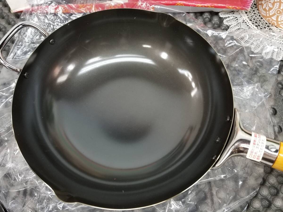 Yahoo!オークション - 食の魔術師 周富徳 中華鍋 鉄お玉 2点 Yahoo!オークション - 食の魔術師 周富徳 中華鍋 鉄お玉 2点
