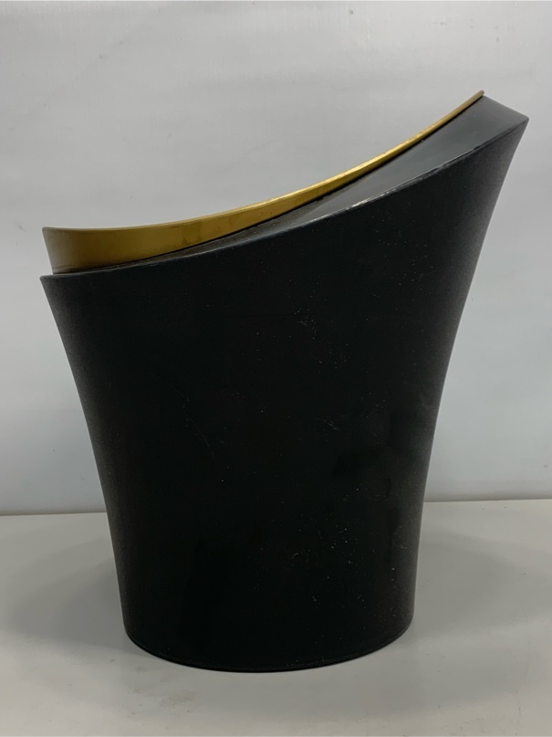 Freixenet CAVA(fresinekava) wine cooler champagne cooler,air conditioner black × Gold bar supplies 5763 08