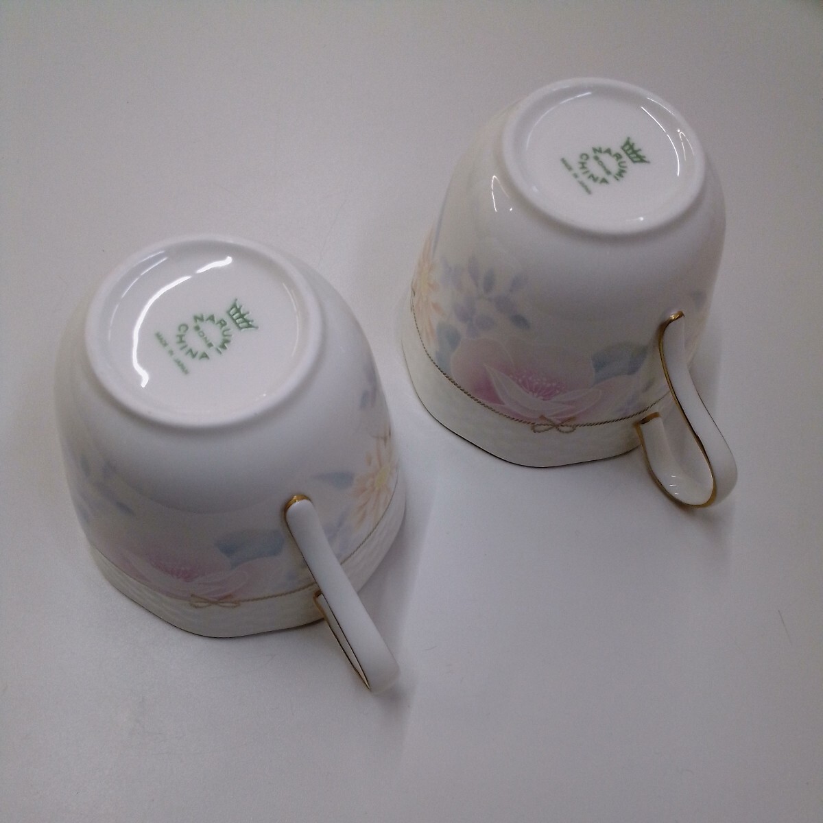 NARUMI カップルコーヒーセット カップ＆ソーサー 花柄 金彩 洋食器 ボーンチャイナ【未使用】の画像4
