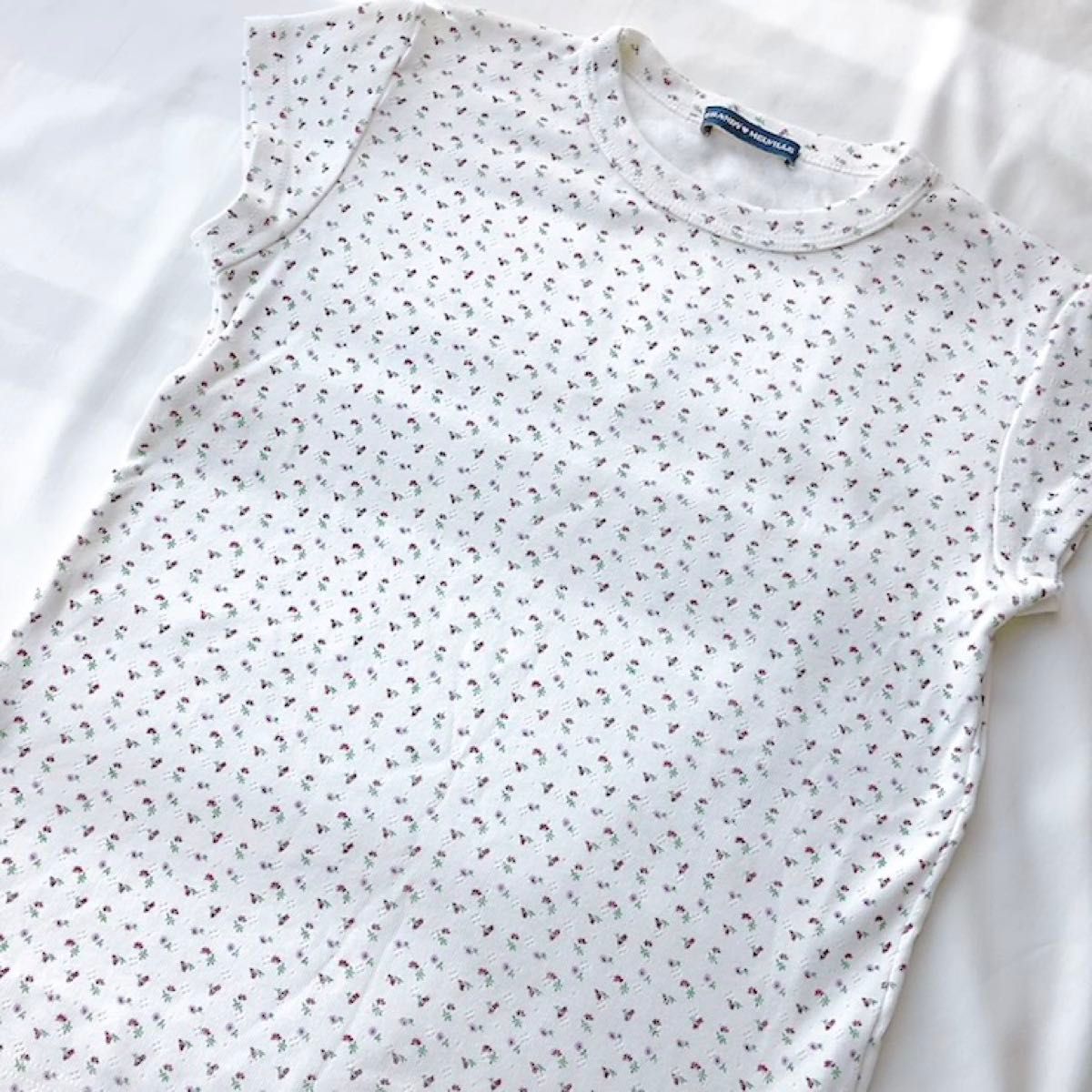 新品 brandy melville 小花柄 コットン Tシャツ ブランディーメルビル ブランディーメルヴィル