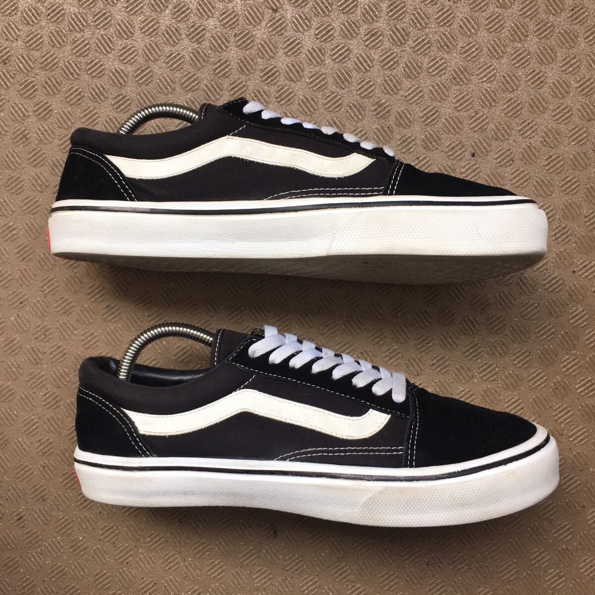 ★【 NIKE 】★EVA LITE OLD SKOOL 軽量メンズスニーカー★サイズ 27の画像4