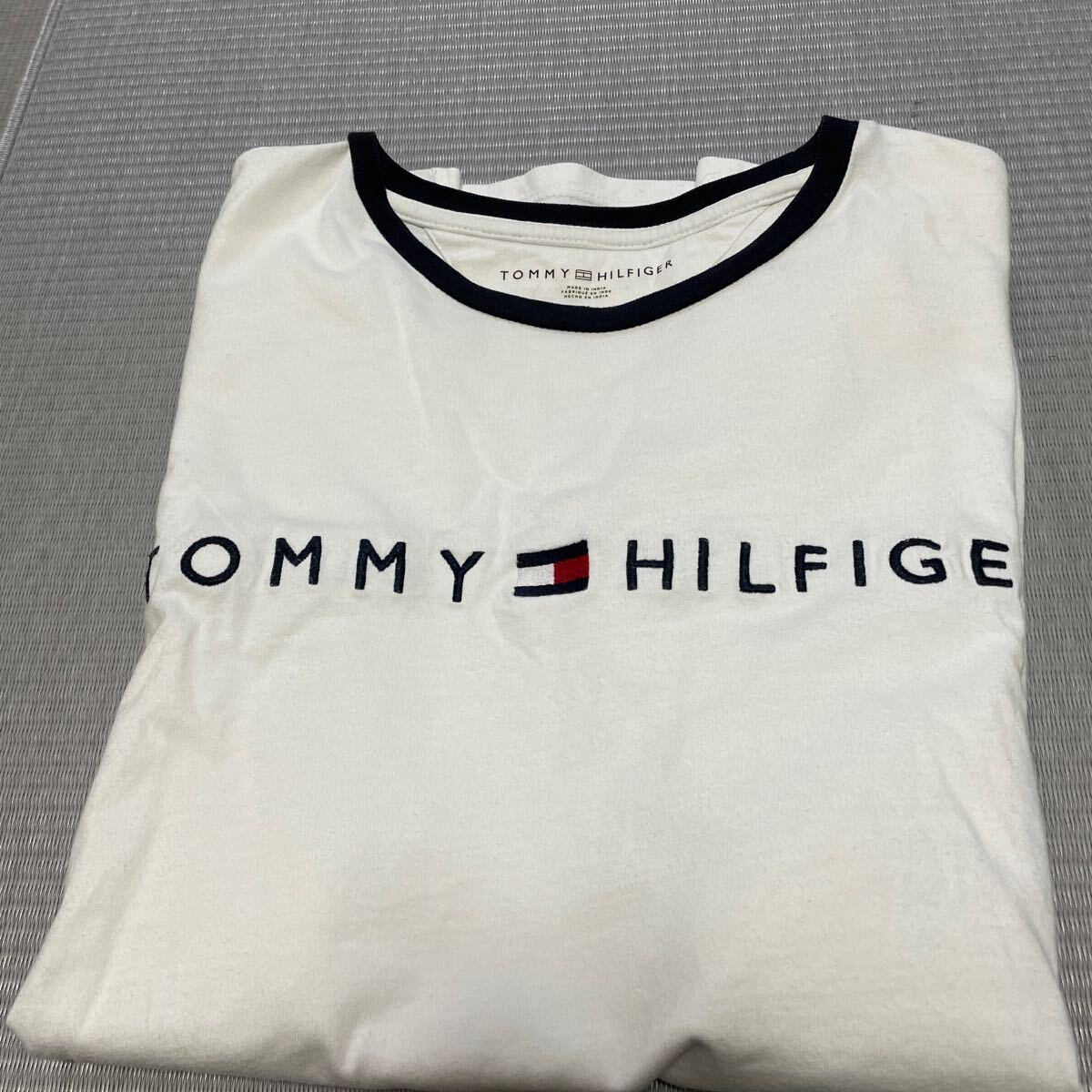 TOMMY HILFIGER トミーヒルフィガー 刺繍ロゴ Tシャツ メンズ日本サイズMの画像9