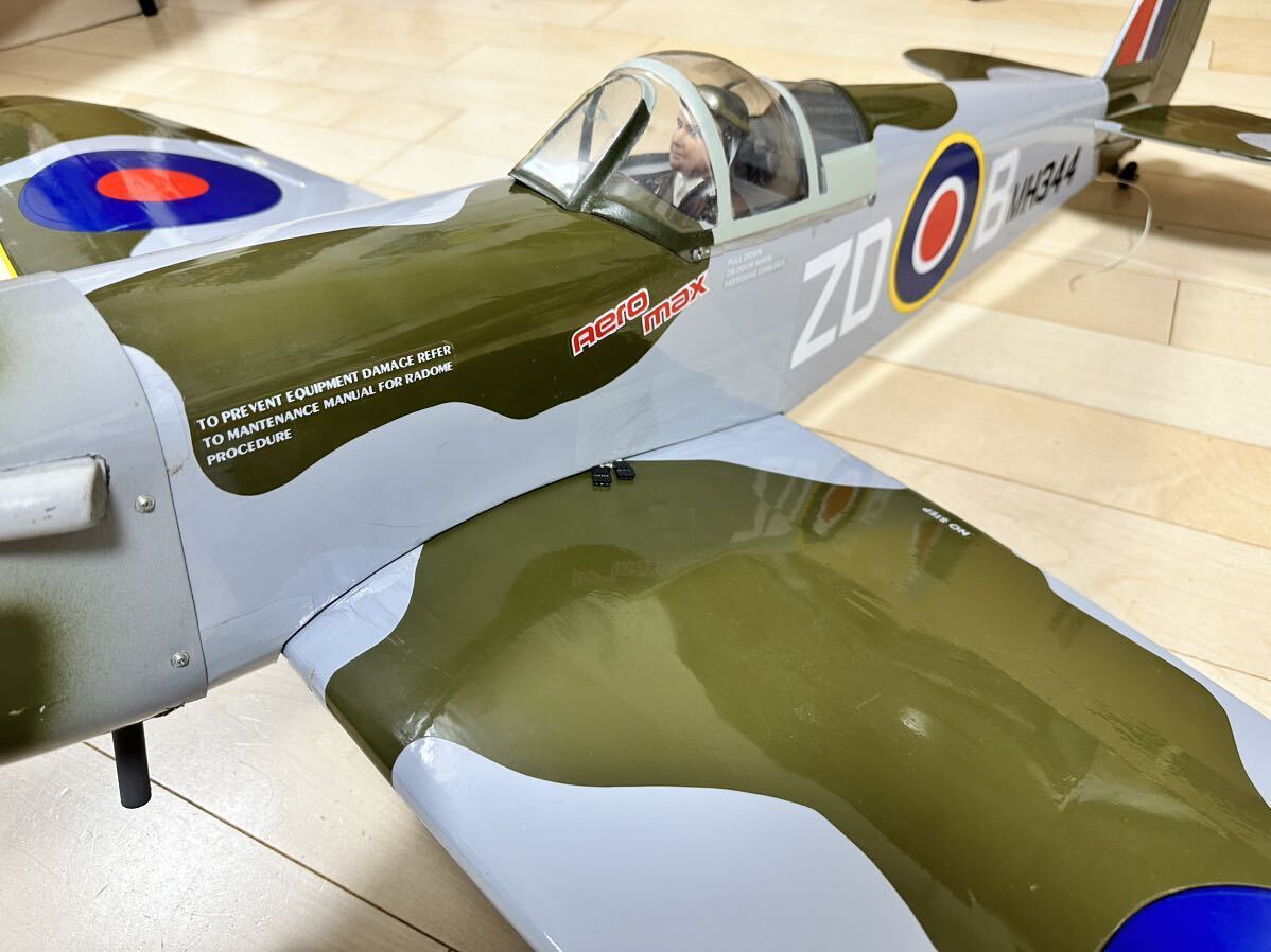 ラジコン 飛行機 RC スケール機 エンジン機 動作品 スピットファイア Spitfire 40クラスの画像4