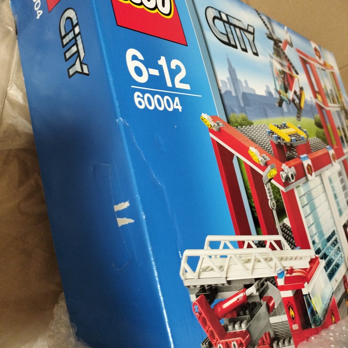 LEGO レゴシティ 60004　消防署　ファイヤーステーション　未開封品！