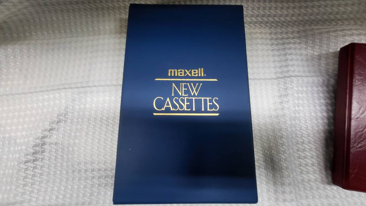 「希少品」maxell カセットテープ 発売記念セット 「maxell NEW CASSETTES」5本&「maxell New Product New Improved」2本 極上美品！の画像2