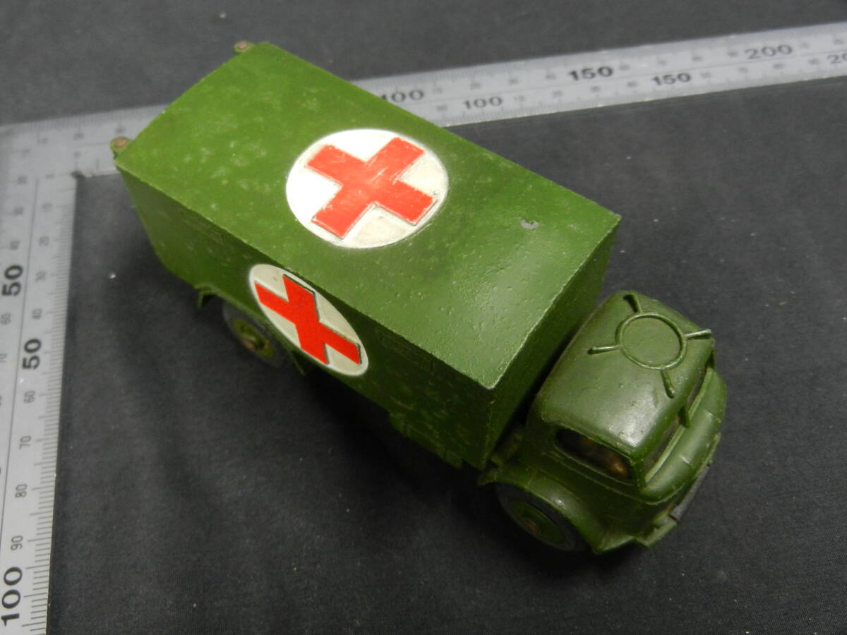 DINKY 626 MILITARY AMBULANCE 箱なし イギリス製 ディンキー ミリタリー アンビュランス 軍用救急車_画像9