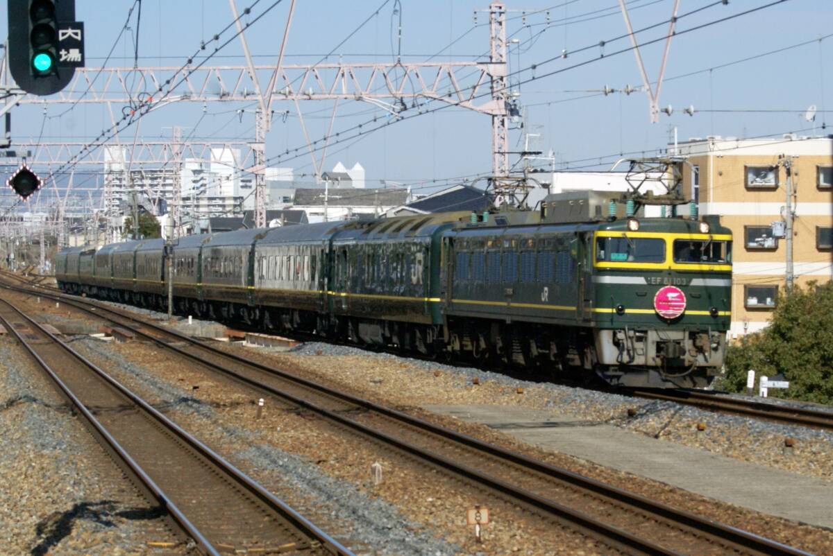 鉄道写真　西日本旅客鉄道(JR西日本)　EF81形0番台　Lサイズ　②_画像1