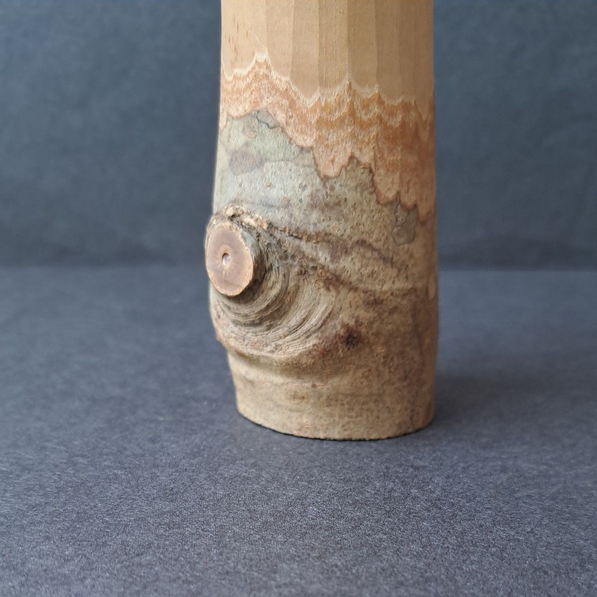 フクロウの置物　木製　一本彫り　オブジェ　インテリア　ふくろう　梟　ビンテージ