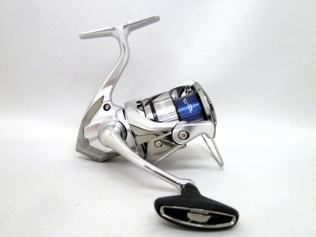 N【大関質店】 中古 リール SHIMANO STRADIC ストラディック C3000XG 045867 VH-Pの画像3