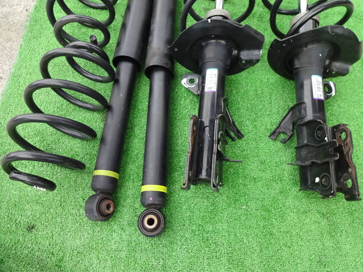 Nissan Nissan C27 Serena original suspension kit suspension kit shock absorber 54302 5TA1C 1A14164-A 1A14164-B 562105TA2C