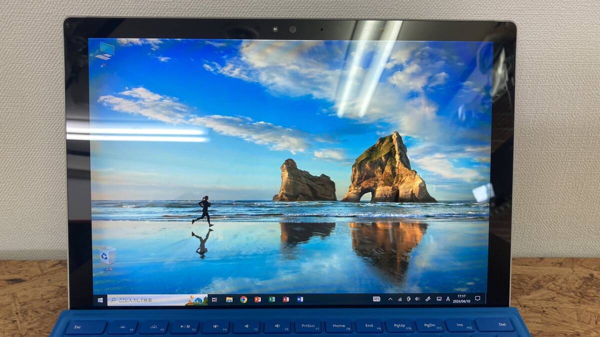 【ジャンク品】Microsoft Surface Pro 4 1724 12.3型 / Core i7-6650U / 16GB RAM / SSD 256GB（アダプター付）の画像2