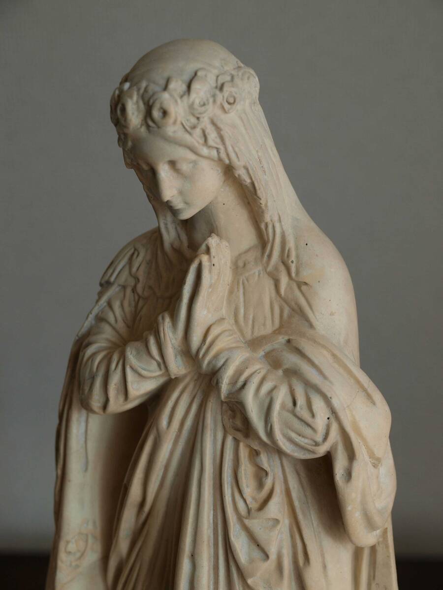白い聖母像 高40.5cm 薔薇冠の聖母マリア 1800年代 フランス製 宗教彫刻 スーベニール 工藝アンティーク/J848 の画像4