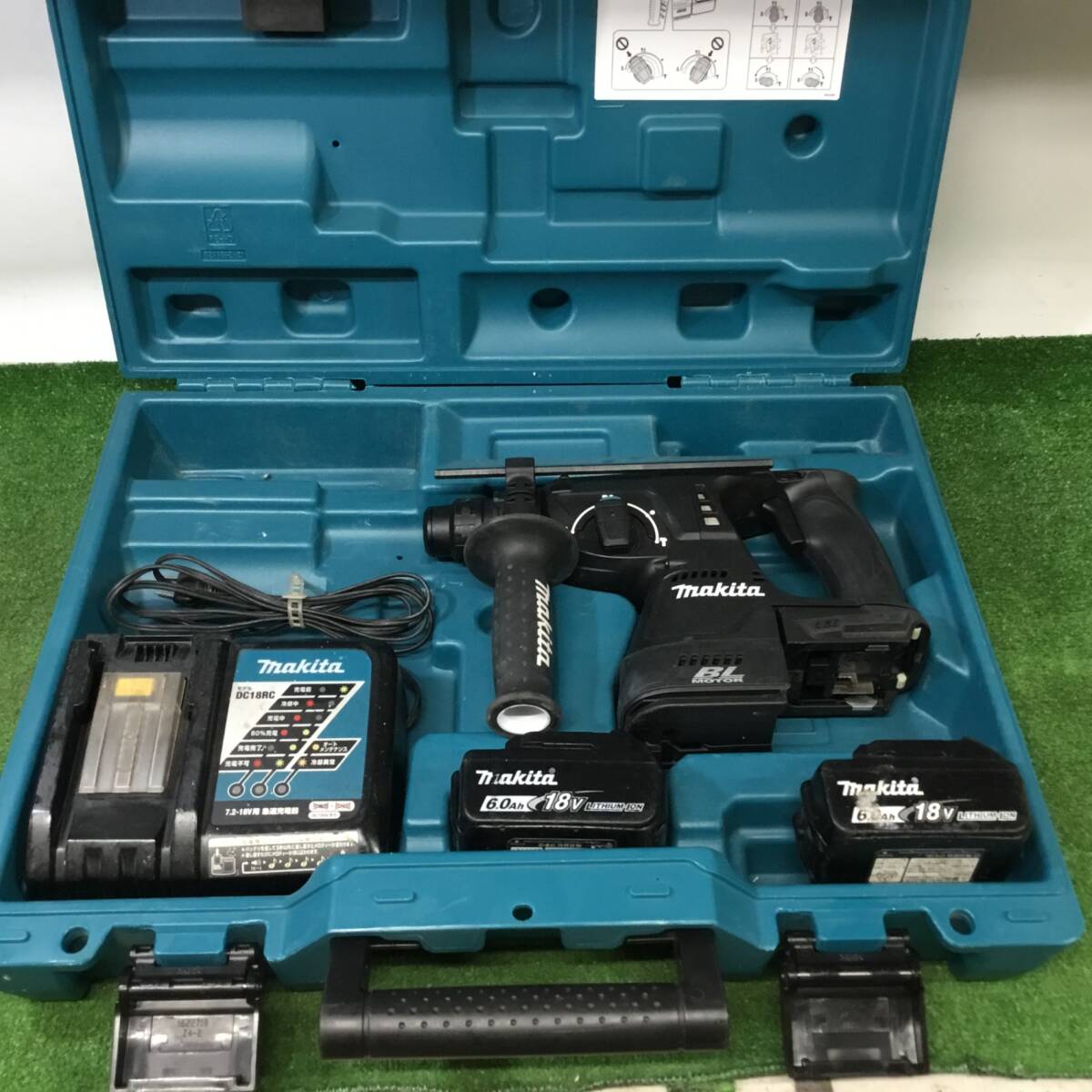 【中古品】★makita(マキタ) 24㎜18v充電式ハンマドリル 黒(6.0Ahバッテリx2/充電器/ケース付) HR244DRGXB_画像6