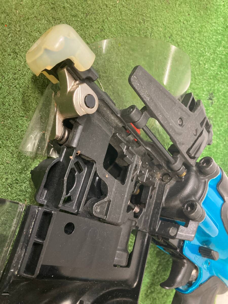 【中古美品】makita 90mm高圧エア釘打 AN931HM (青) / ITV6IX5LM61C_画像9